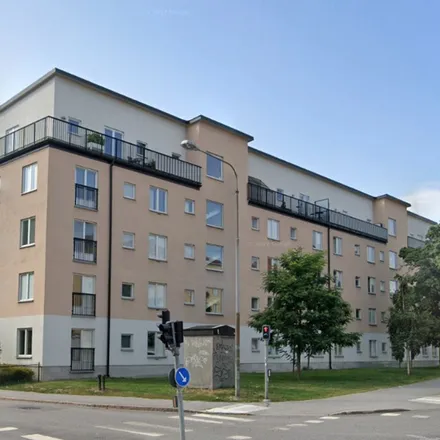 Rent this 4 bed apartment on Doktor Martingatan 1 in 151 21 Södertälje, Sweden