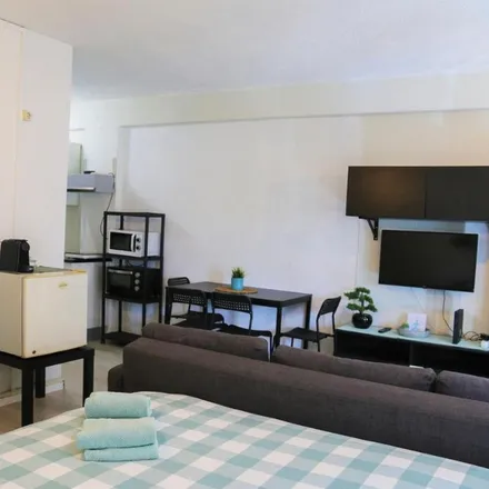 Rent this 1 bed apartment on PRT-00092/93 in Rua de Gonçalo Cristóvão, 4000-265 Porto