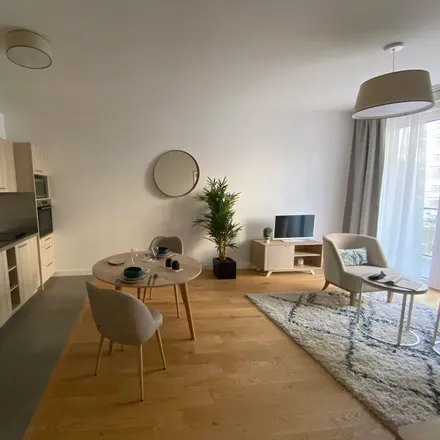 Image 7 - Zénith, Rue Victor Hugo, 92130 Issy-les-Moulineaux, France - Apartment for rent