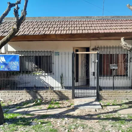 Buy this 2 bed house on Catamarca in Pompeya, B1722 NBG Merlo