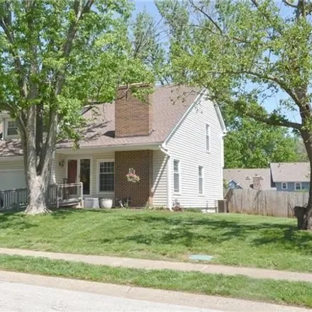 Image 3 - 752 Northwest 41st Street Terrace, Blue Springs, MO 64015, USA - House for sale
