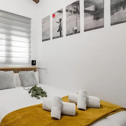 Rent this 3 bed apartment on Madrid