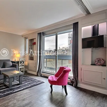 Rent this 1 bed apartment on 13 Rue des Sablons in 75116 Paris, France