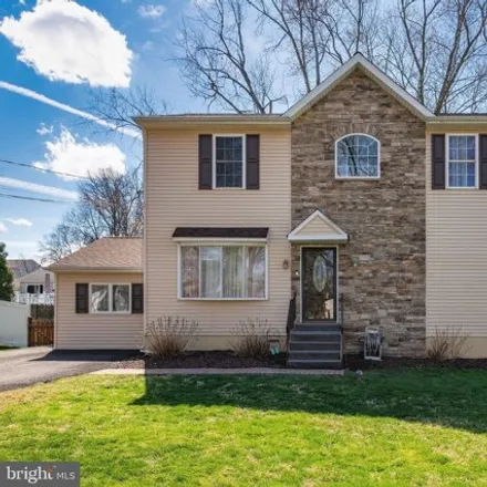 Buy this 5 bed house on 1689 Oak Road in Feasterville-Trevose, Lower Southampton Township