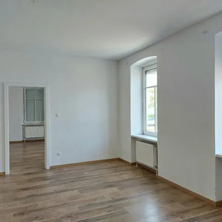 Rent this 3 bed apartment on Stadtplatz 49 in 4600 Wels, Austria