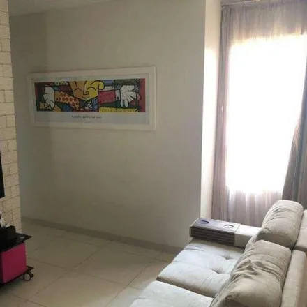 Buy this 2 bed apartment on Avenida Santos Dumont 111 in Vila Sá Barbosa, São Paulo - SP