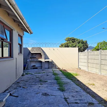 Image 4 - Paul Street, Bracken Heights, Western Cape, 7560, South Africa - Townhouse for rent