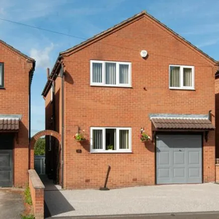 Buy this 4 bed house on Bluebank View in Chesterfield, S43 2DW