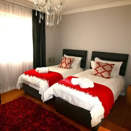 Rent this 2 bed house on Cape Town in City of Cape Town, South Africa