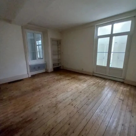 Rent this 3 bed apartment on 13 Rue du Général Leclerc in 49220 Le Lion-d'Angers, France
