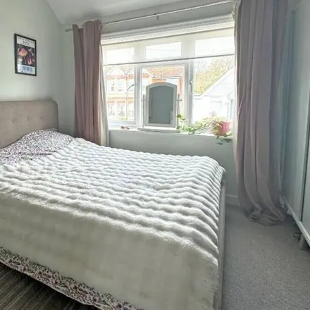 Rent this 3 bed apartment on London in SE8 3JP, United Kingdom