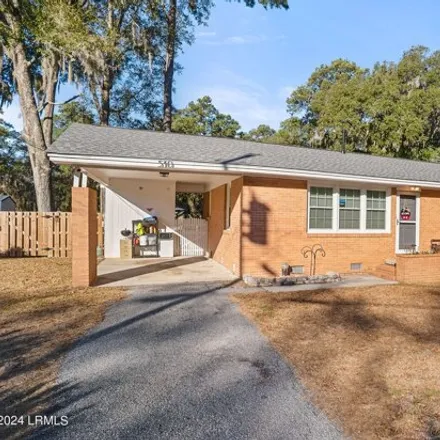 Buy this 3 bed house on 554 Center Drive East in Beaufort, SC 29902