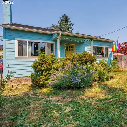 Buy this 2 bed house on 8807 Southeast Knapp Street in Portland, OR 97266