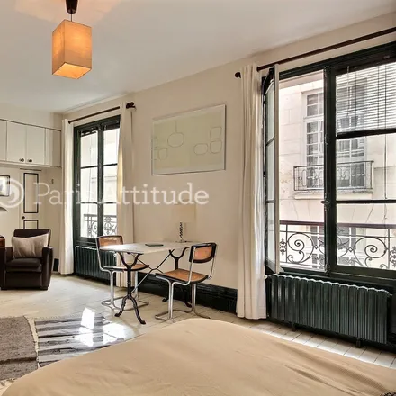 Image 6 - 4 Rue Budé, 75004 Paris, France - Apartment for rent