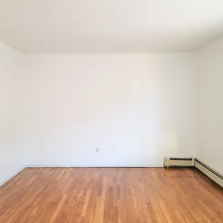 Rent this 3 bed apartment on 191 East Brinkerhoff Avenue in Palisades Park, NJ 07650