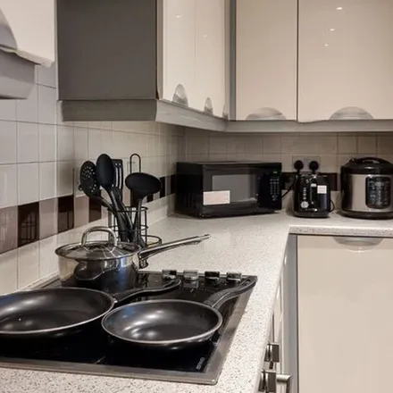 Rent this 2 bed apartment on 9 Middlewood Street in Salford, M5 4RW