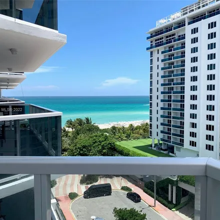 Image 2 - Miami Info Tours, 2401 Collins Avenue, Miami Beach, FL 33140, USA - Condo for rent