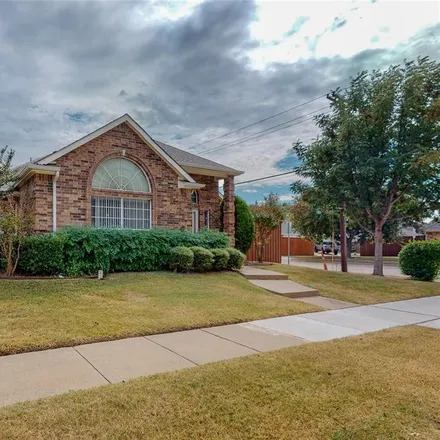 Image 2 - 2702 Garden Springs Drive, Richardson, TX 75082, USA - House for rent