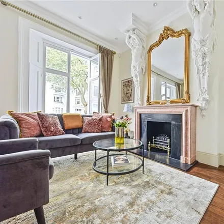 Rent this 2 bed apartment on 11 Ovington Square in London, SW3 1LH