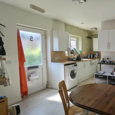Rent this 1 bed apartment on 289 Iffley Road in Oxford, OX4 4AE