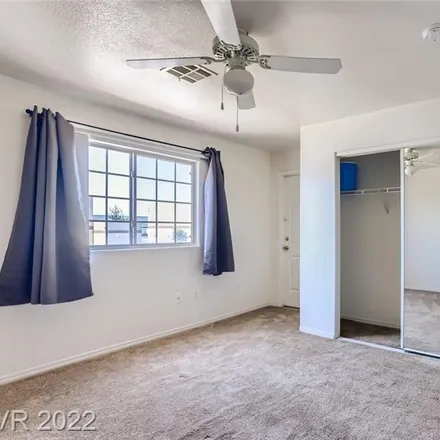 Image 8 - 4718 East Craig Road, Clark County, NV 89115, USA - Condo for sale