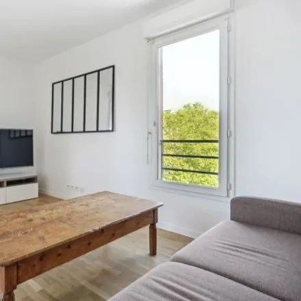 Rent this 3 bed apartment on 2 à 12 Rue des Cervoisiers in 93210 Saint-Denis, France