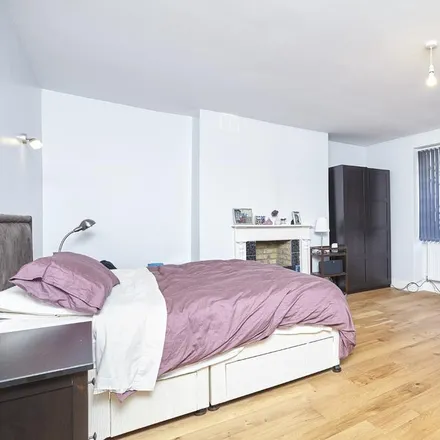 Image 5 - 42 Compton Road, London, N1 2PB, United Kingdom - Apartment for rent