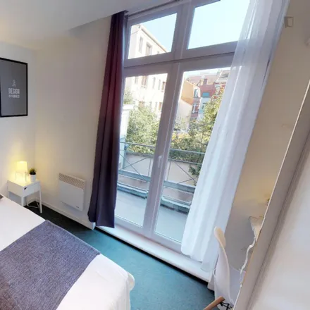 Rent this 5 bed room on 41 Rue d'Esquermes in 59000 Lille, France