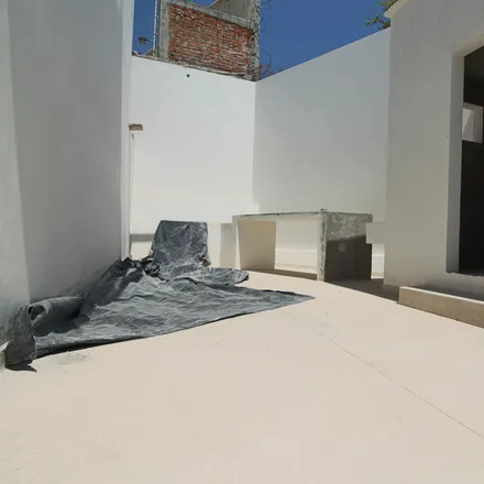 Buy this 4 bed house on Calle Plutarco Elías Calles in Casa Blanca, 62760 Tres de Mayo