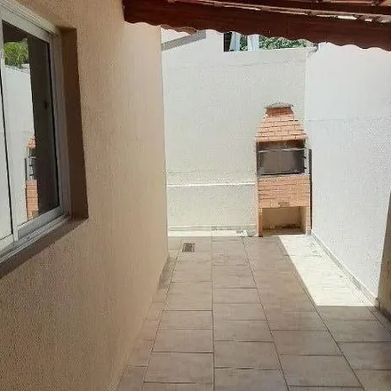 Buy this 2 bed house on Rua São Manoel in Maracanã, Jarinu - SP