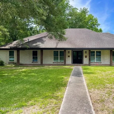 Buy this 3 bed house on 204 Antigua Drive in Broadmoor, Lafayette