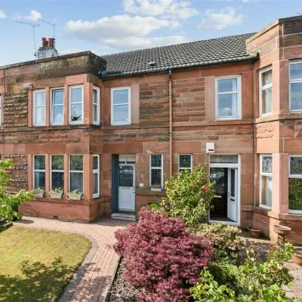 Buy this 3 bed townhouse on Thorncliffe Gardens in Glasgow, G41 2DF