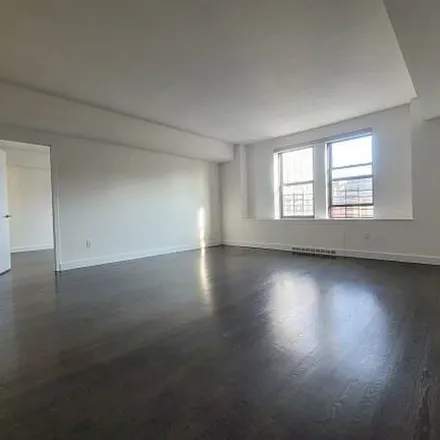 Image 5 - Windermere West End, 666 West End Avenue, New York, NY 10025, USA - Apartment for rent