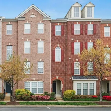 Buy this 2 bed townhouse on 2225 Margraf Circle in Woodbridge, VA 22191