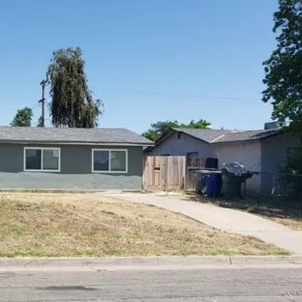 Buy this 3 bed house on 104 East Warner Avenue in Fresno, CA 93710