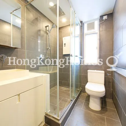 Image 8 - China, Hong Kong, Hong Kong Island, Mid-Levels, Arbuthnot Road, The Centrium - Apartment for rent