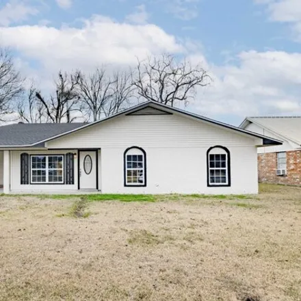 Buy this 3 bed house on 504 Caliente Street in New Iberia, LA 70563