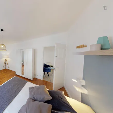 Rent this 3 bed room on 218 Grande Rue de la Guillotière in 69007 Lyon, France