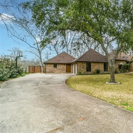 Image 3 - 2610 Sleepy Hollow Dr, Pearland, Texas, 77581 - House for sale