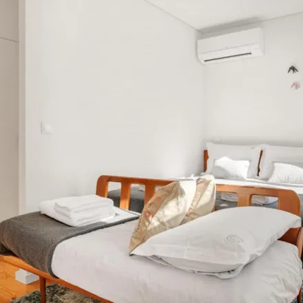 Rent this studio apartment on Yes! Porto in Rua Arquitecto Nicolau Nasoni 31, 4050-205 Porto