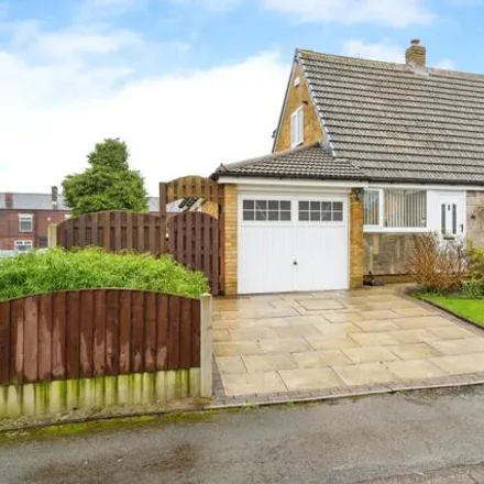 Buy this 3 bed house on Finger Post in Little Lever, BL3 1QD