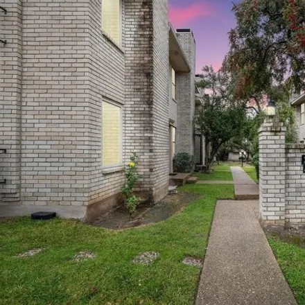 Buy this 2 bed condo on 1207 Clearfield Drive in Austin, TX 78758