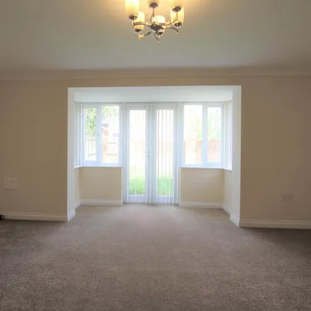 Image 3 - Redstone Way, Knowsley, L35 7NH, United Kingdom - Duplex for rent