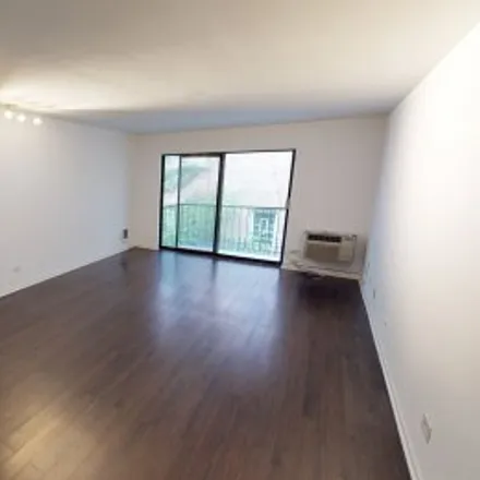 Rent this 1 bed apartment on #207,4334 North Clarendon Avenue in Buena Park, Chicago