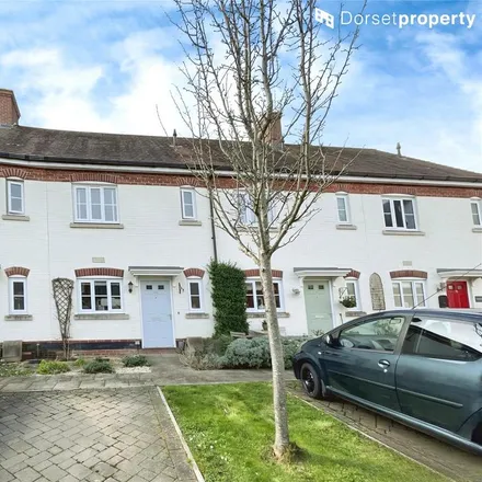 Rent this 3 bed townhouse on ITEC in Tarrant Close, Wimborne Minster