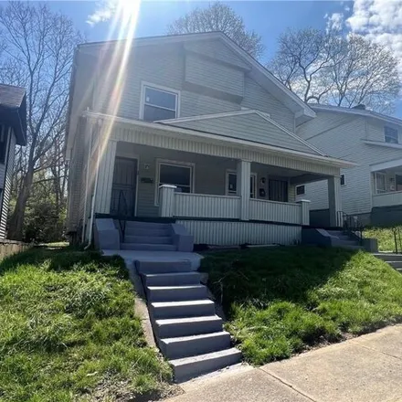 Rent this 3 bed house on 80 West Mumma Avenue in Dayton, OH 45405