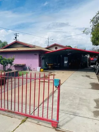 Buy this 3 bed house on 1735 East Willow Street in Stockton, CA 95205