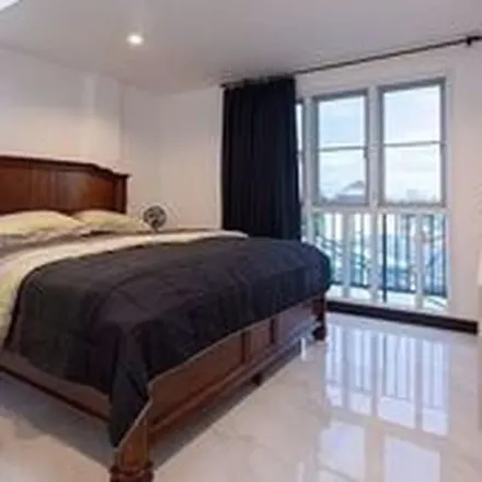 Rent this 2 bed apartment on Sukhumvit Road in Phra Khanong District, 10260