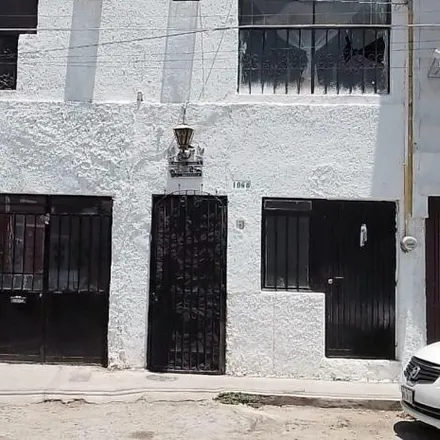 Image 2 - Calle Querétaro, Mezquitán, 44260 Guadalajara, JAL, Mexico - House for sale