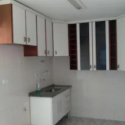 Rent this 2 bed apartment on Avenida Doutor Timoteo Penteado 2004 in Picanço, Guarulhos - SP